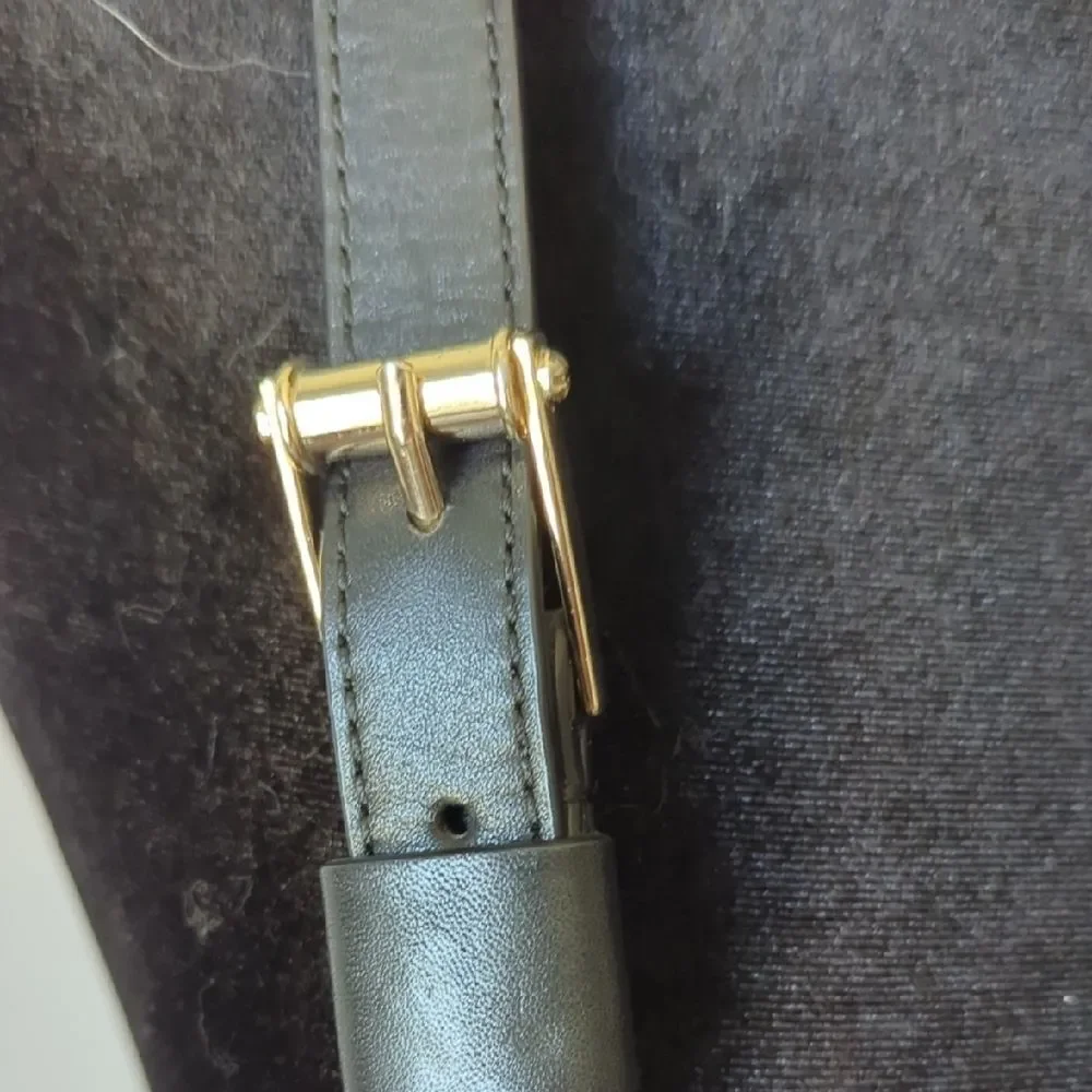 Quilted Black and Gold Crossbody Bag